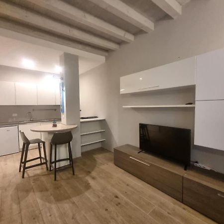 Profumo Di Lago Desenzano-By Goccia Di Lago Desenzano del Garda Bagian luar foto