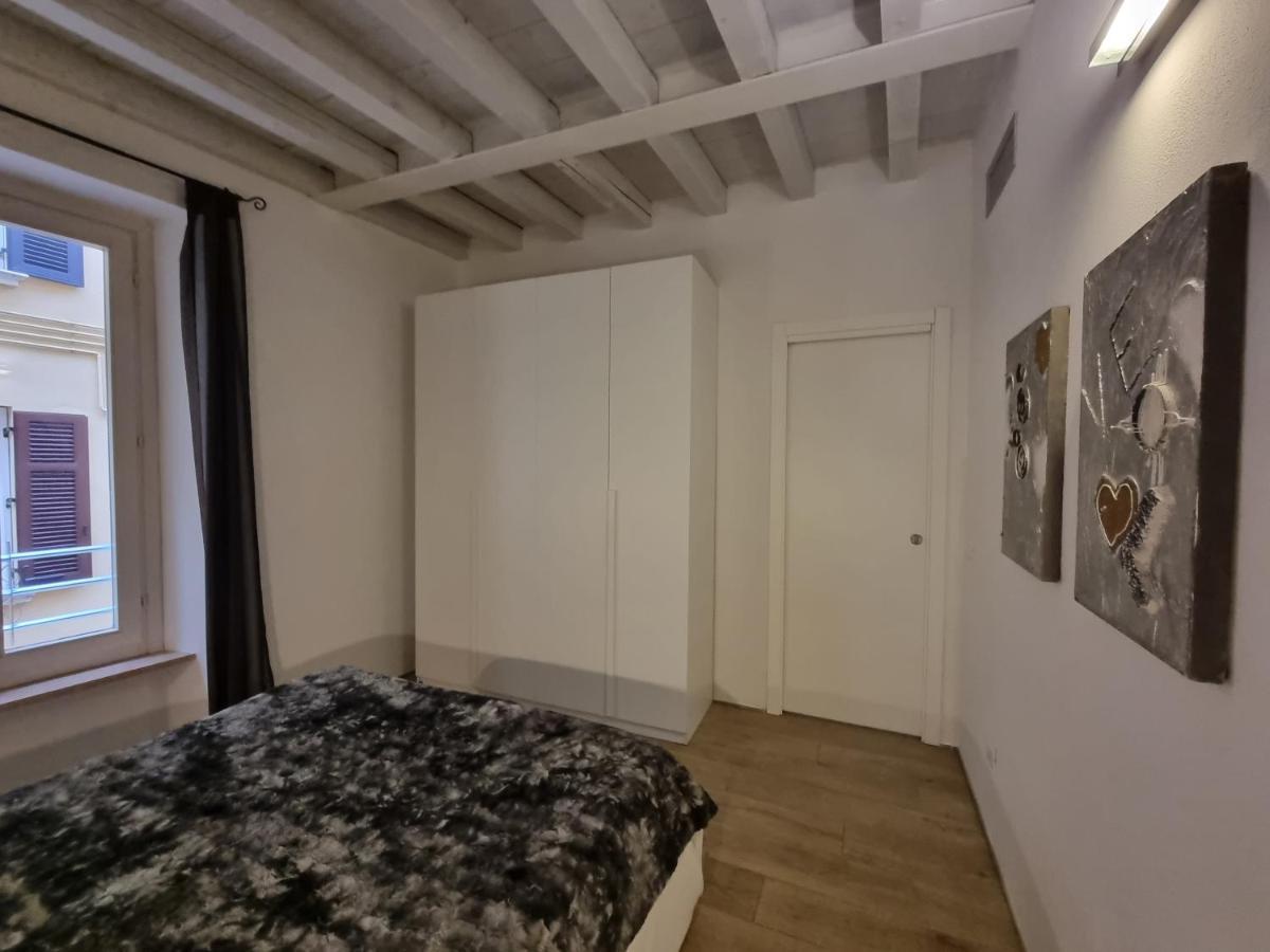 Profumo Di Lago Desenzano-By Goccia Di Lago Desenzano del Garda Bagian luar foto